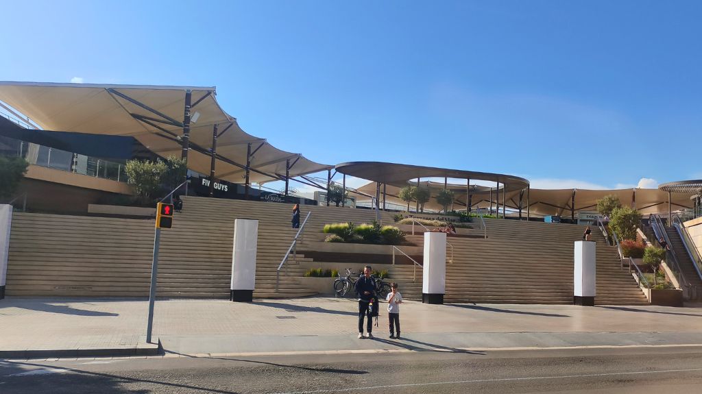 Diagonal Mar Shopping Center